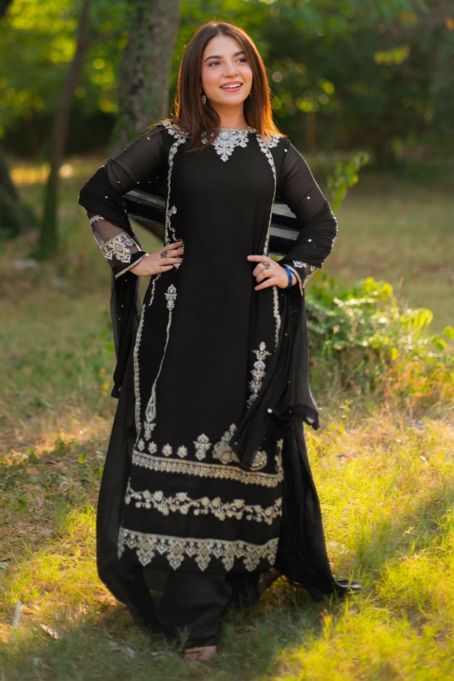 Aveline Black 3PC