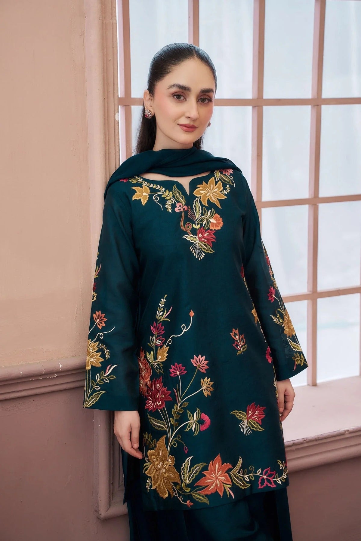 Roshana 3PC