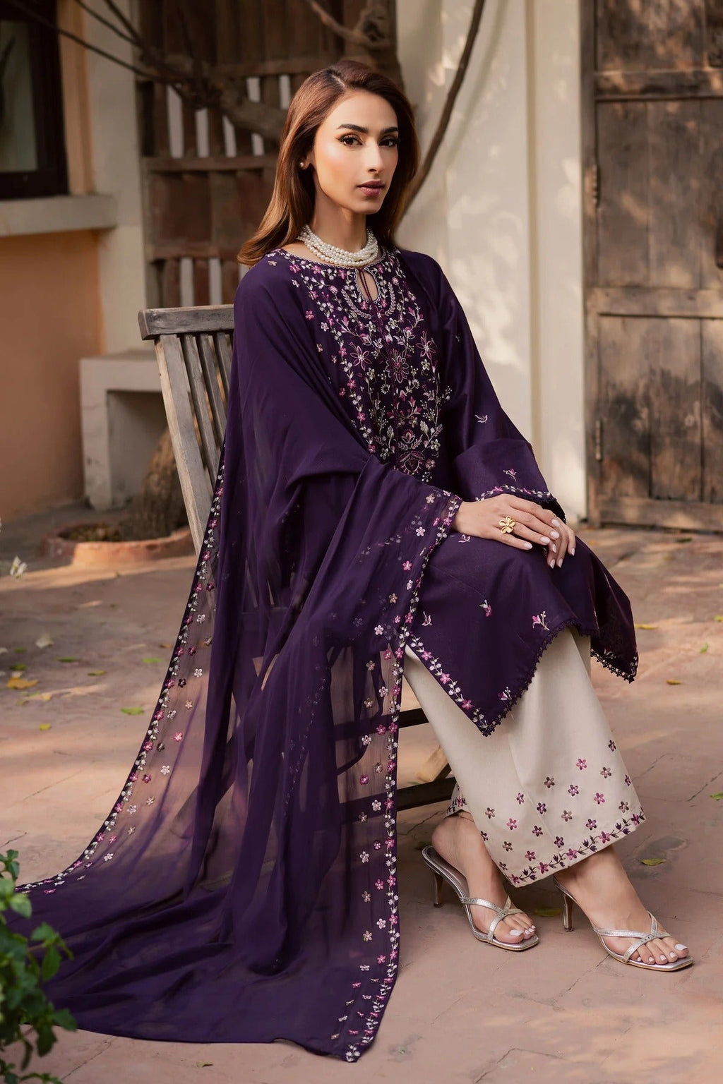 Zohra 2PC