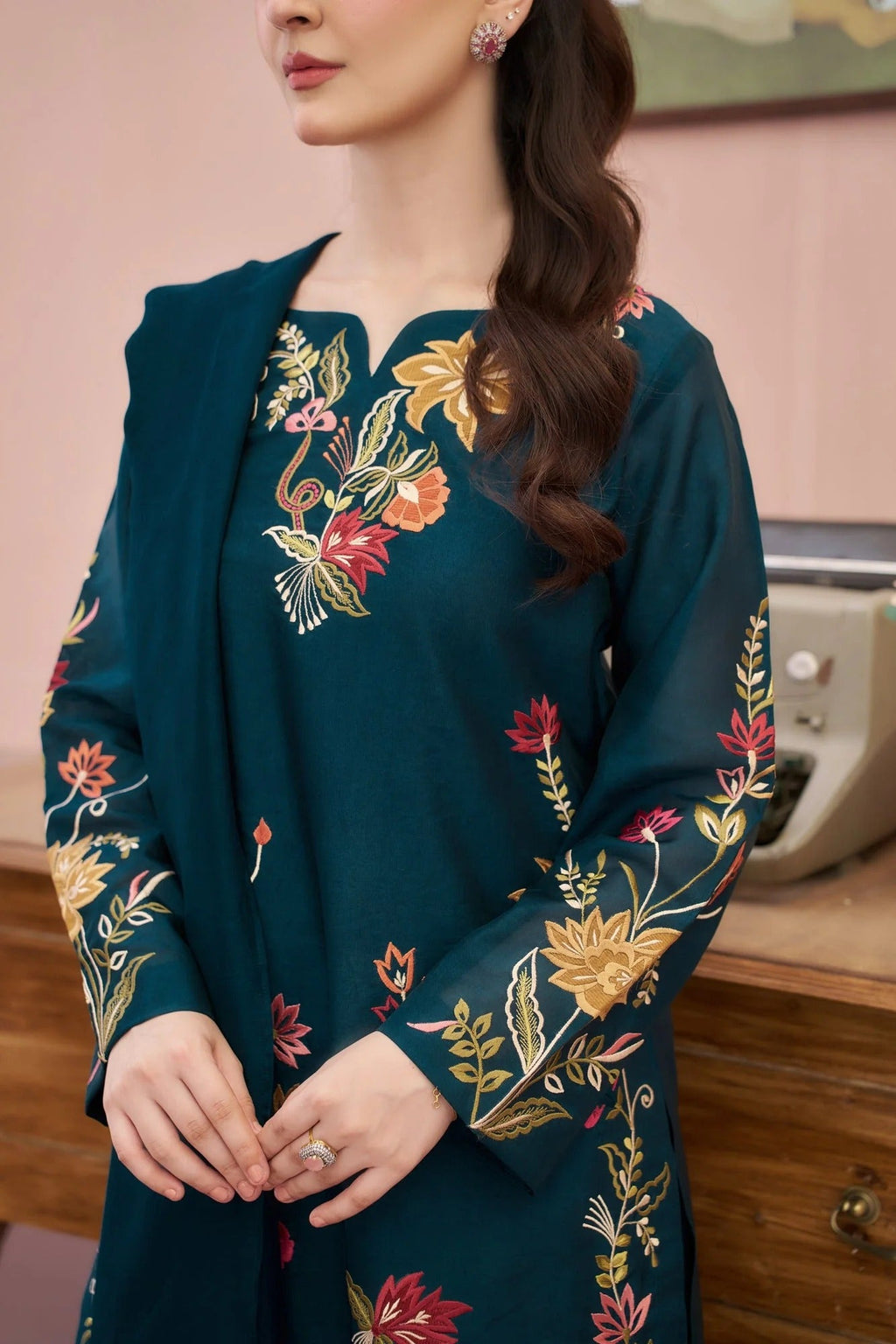 Roshana 3PC